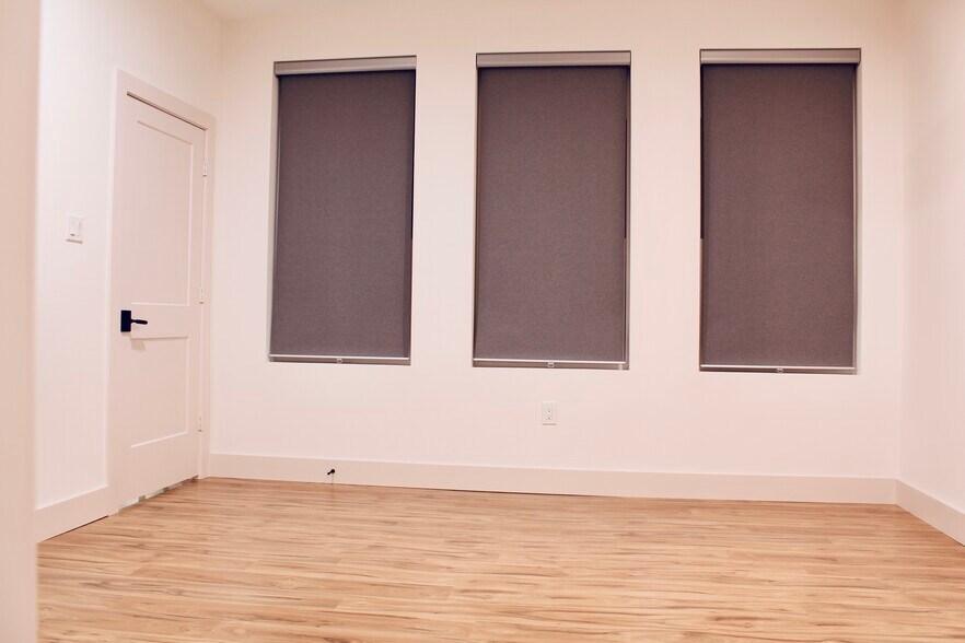 Building Photo - 12204 Hairston Cir