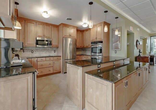 Building Photo - 1316 Pasadena Ave S