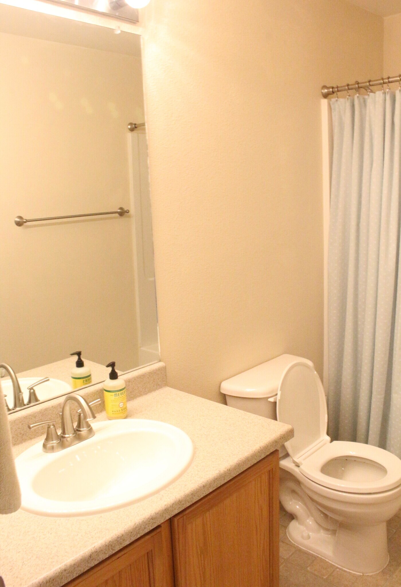 Building Photo - 3425 East 123rd Drive