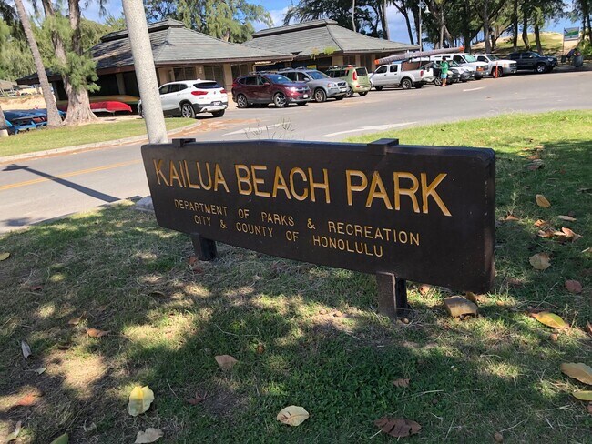 Building Photo - 425 Kawailoa Rd