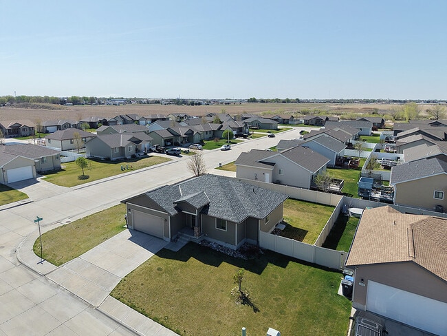 Building Photo - 4225 Yarrow Dr