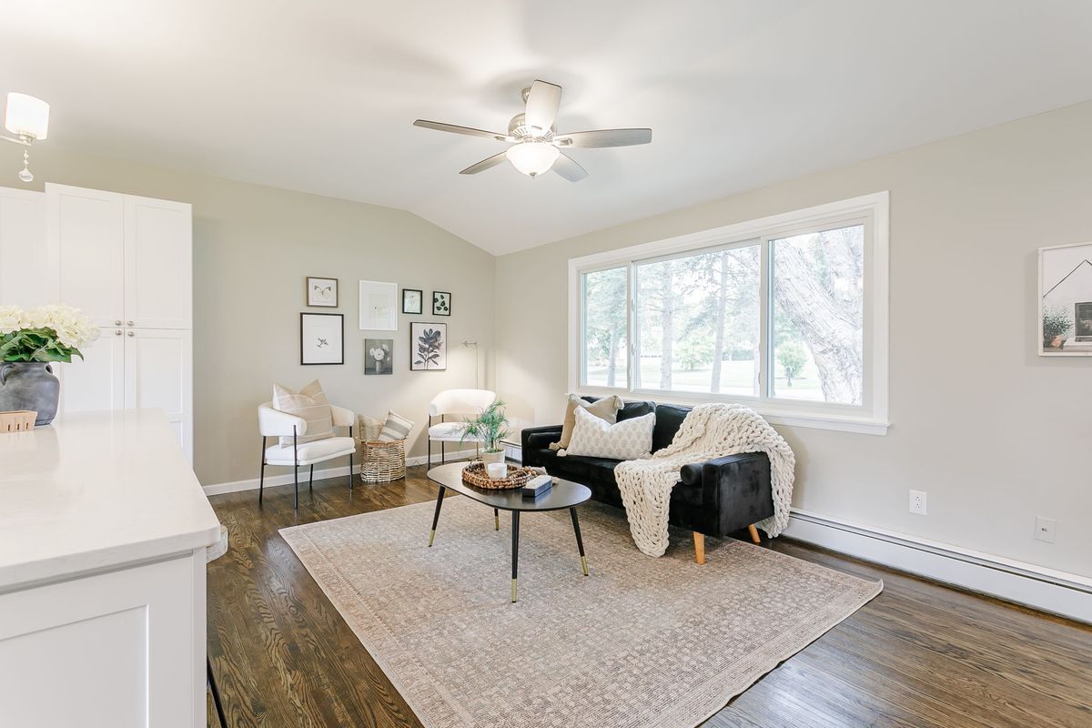 Building Photo - 2 Cliff View Dr