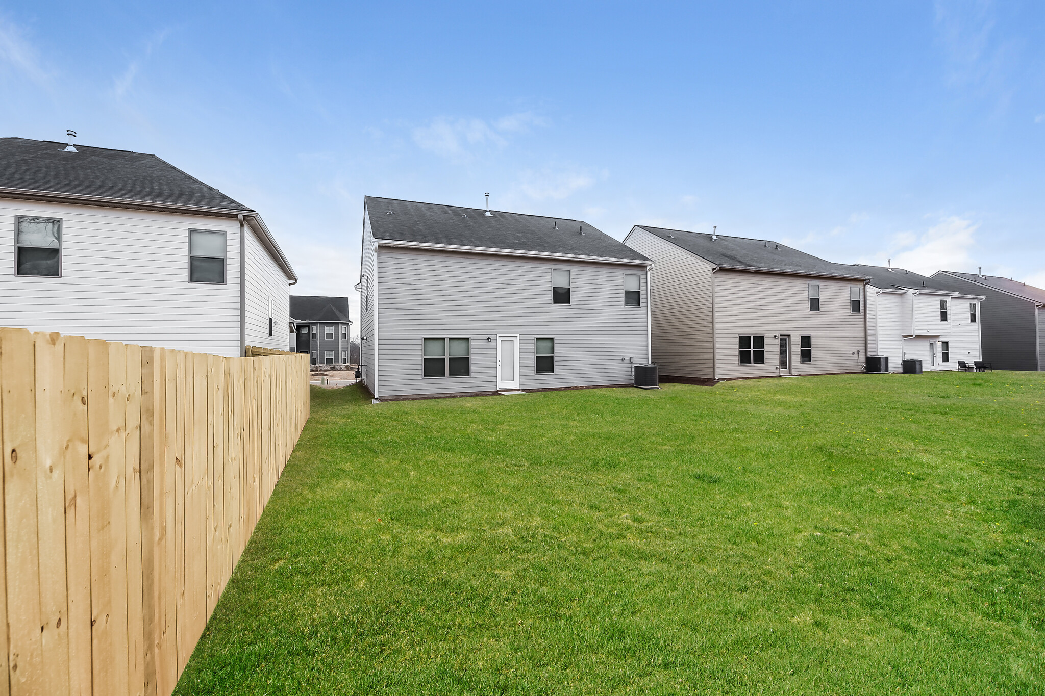 Building Photo - 943 Equine Dr
