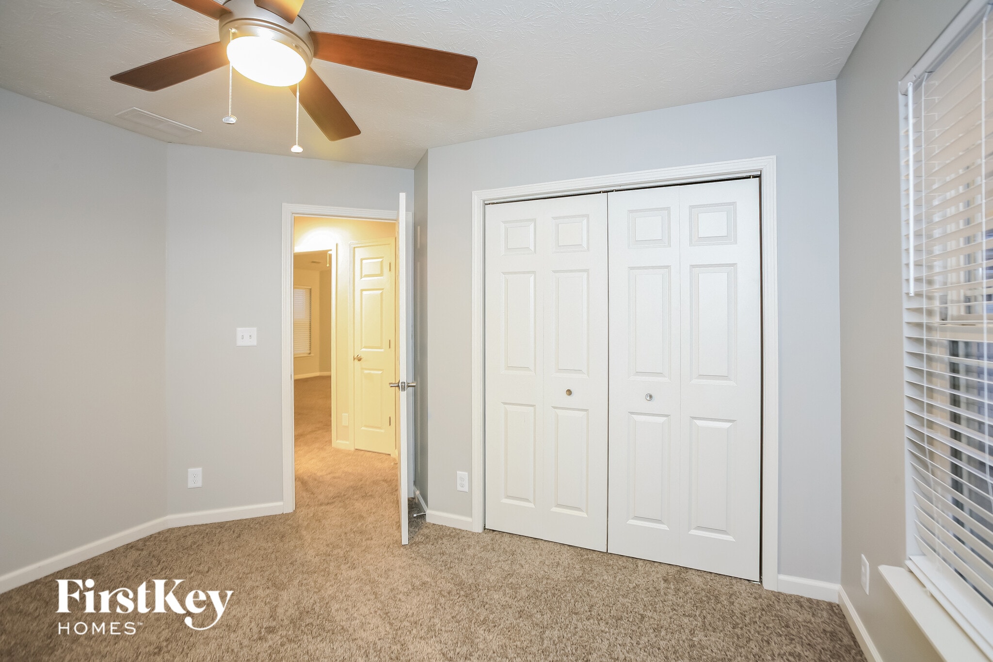 Building Photo - 900 Foxglove St