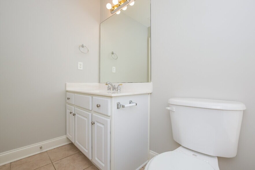 Building Photo - 5685 Eagles Watch