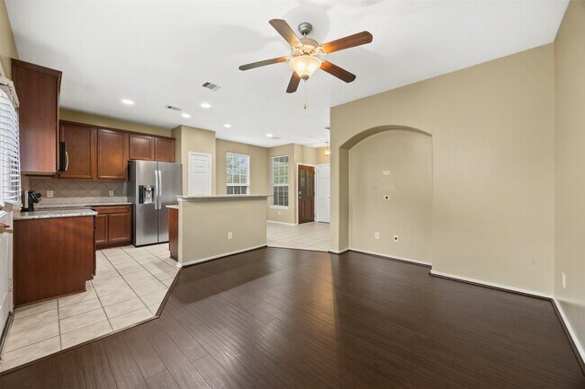 Building Photo - 2765 Maybrook Hollow Ln