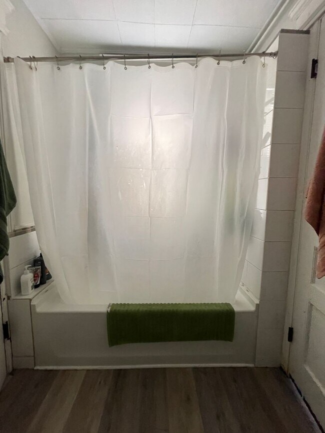 Building Photo - 23-25 Woodland Street