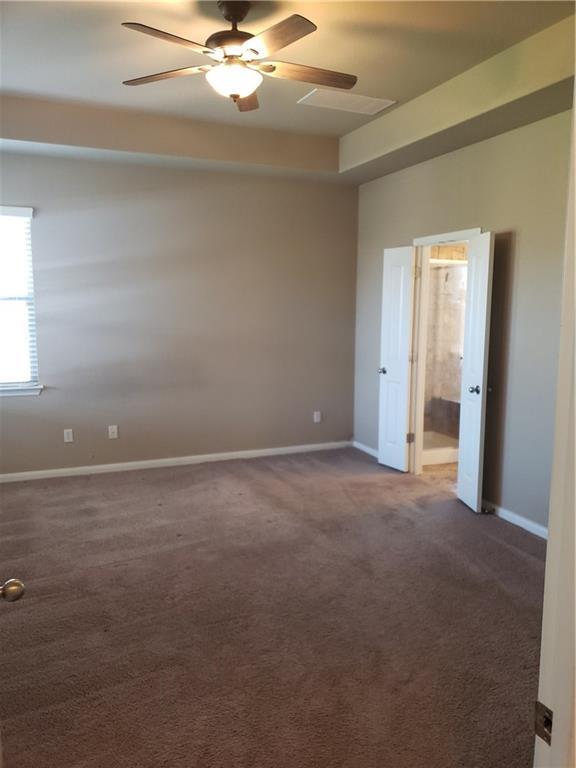 Building Photo - 662 Hot Spring Valley