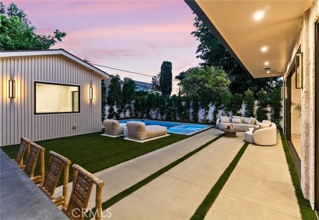 Building Photo - 14738 Otsego St