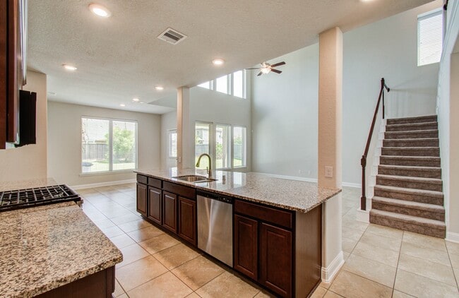 Building Photo - 16114 Devils River Ct