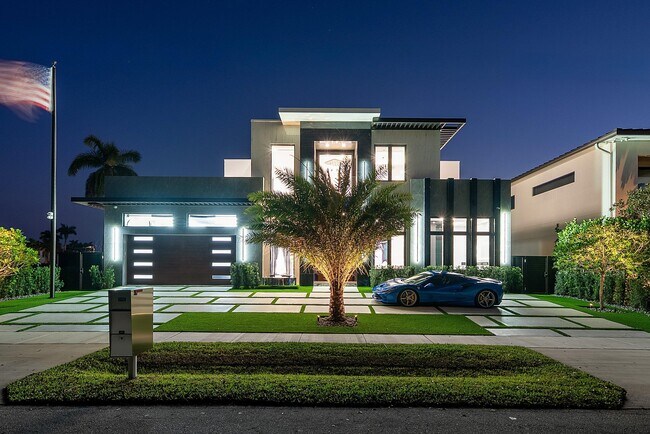 Building Photo - 2650 NE 48th Ct