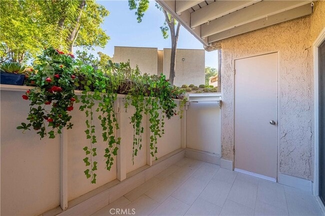 Building Photo - 28947 Thousand Oaks Blvd