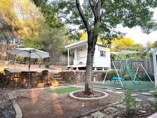 Building Photo - 205 Marvin Way