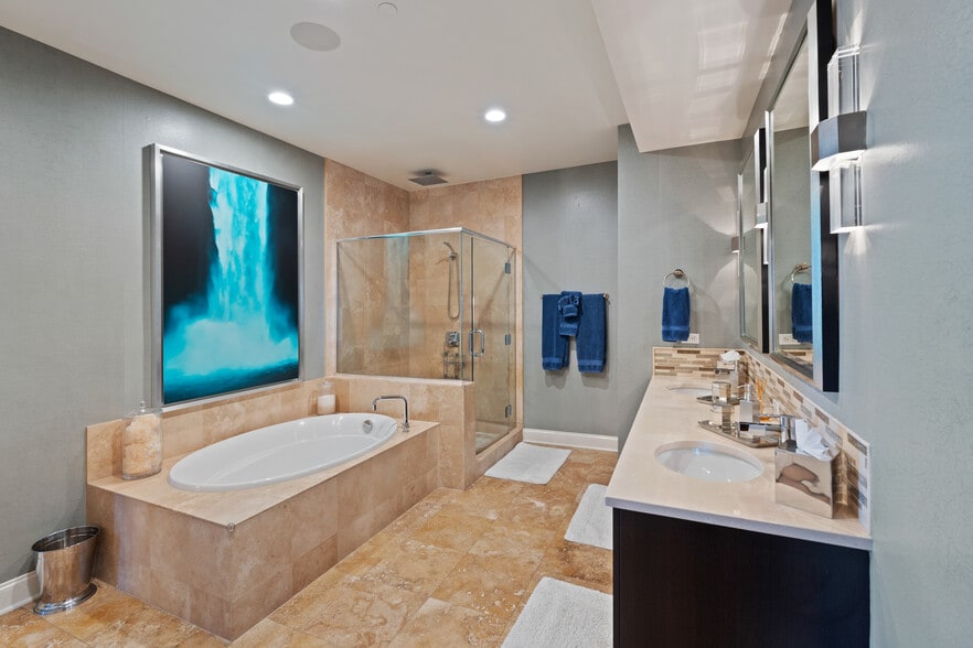 Building Photo - 800 The Mark Ln