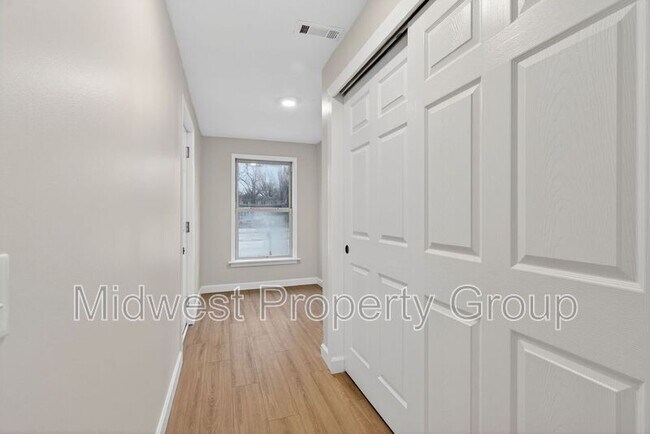 Building Photo - 90 Sutters Mill Rd