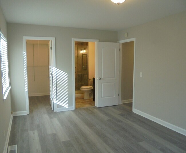 Building Photo - 1021 Boxwood Ct