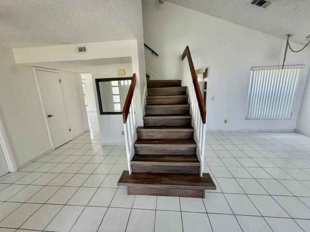 Building Photo - 2640 Debany Rd