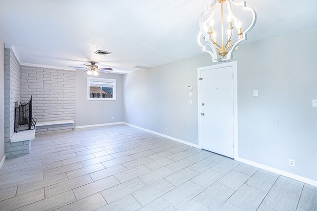 Building Photo - Greeat Single family home in Tempe! Close to ASU!