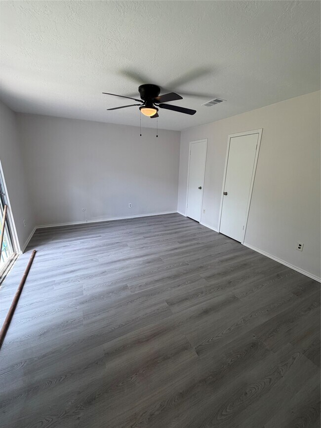 Building Photo - 6618 McCullum Rd