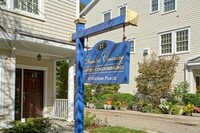 Building Photo - 11 Station Pl