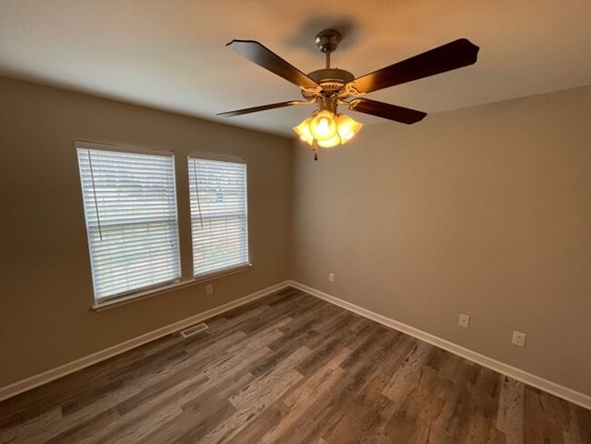 Building Photo - Fantastic Graham Home For Rent!