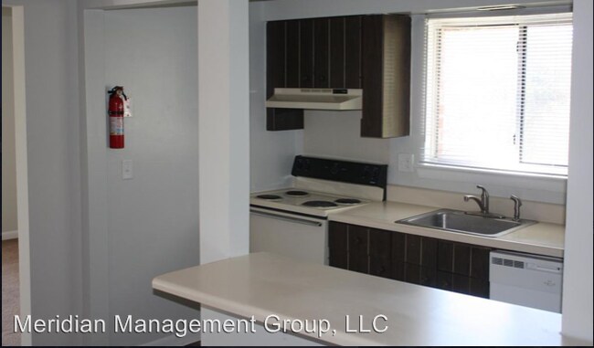 Building Photo - 2 br, 1 bath Apartment - 3400 Gail Drive