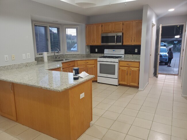 Building Photo - 50262 Barrett Dr