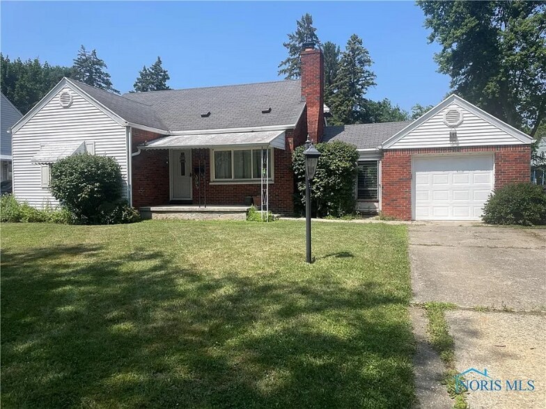 Primary Photo - 3102 Heatherdowns Blvd