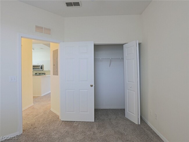Building Photo - 4133 Bellasol Cir