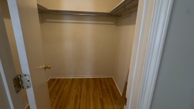 Walk-in closet in main bedroom - 1016 Champion Dr