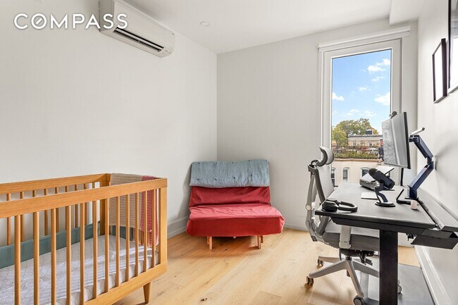 Building Photo - 237 Rutland Rd