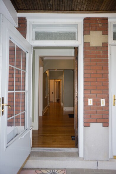 Building Photo - 3173 Portis Ave