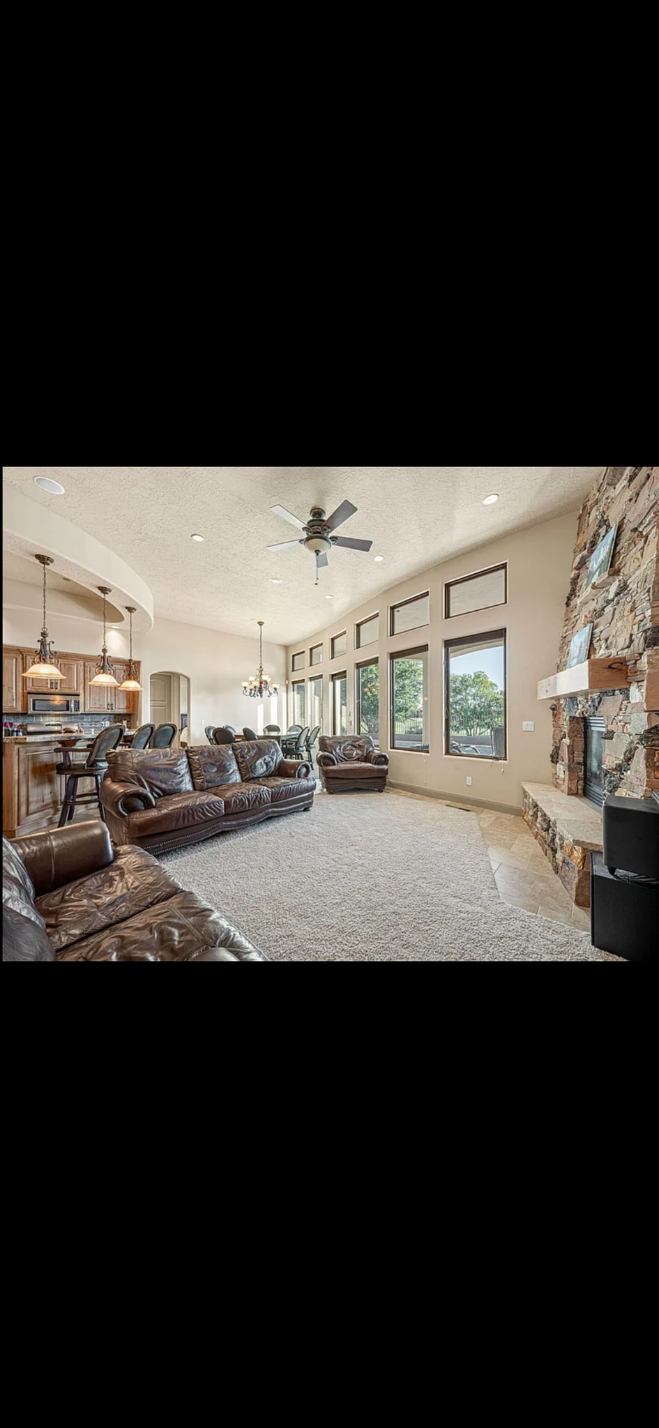 Building Photo - 1747 W Red Cloud Cir