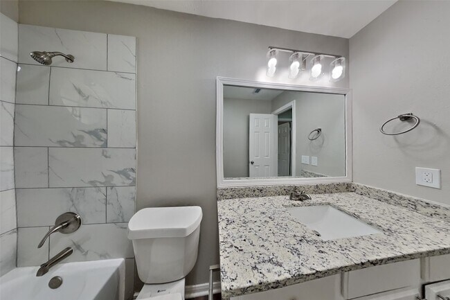 Building Photo - 3718 Lauderwood Ln