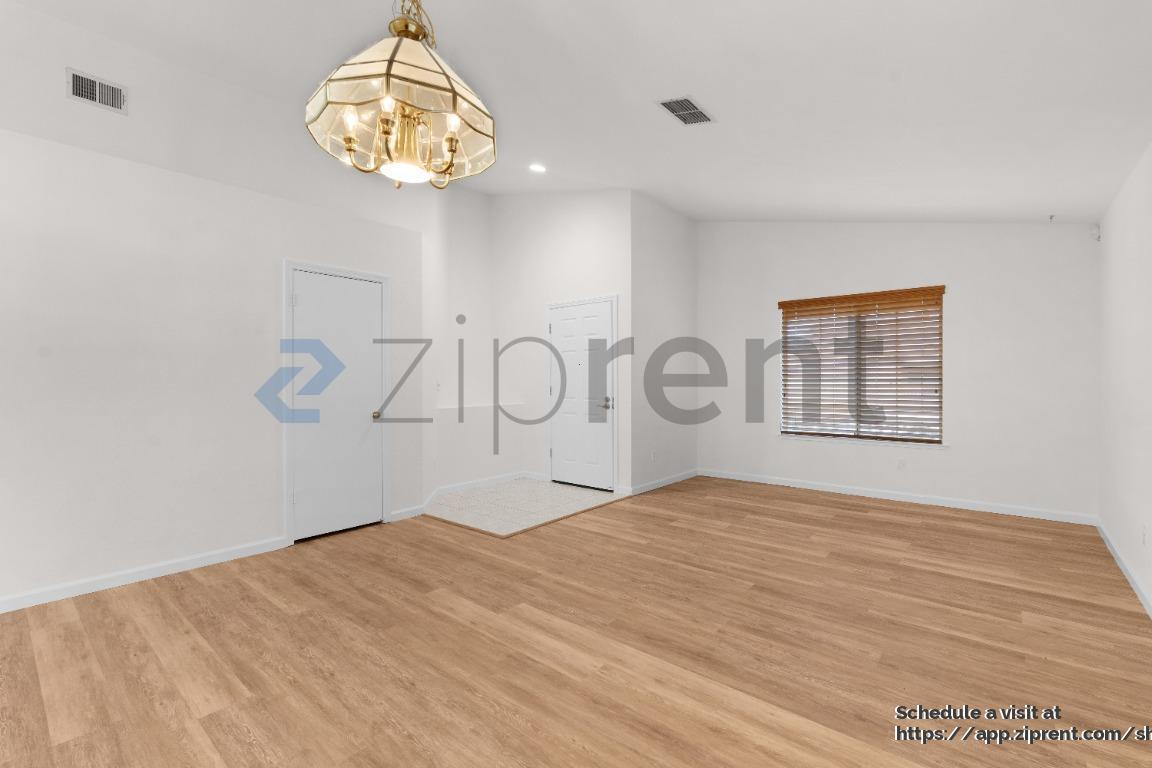 Building Photo - 8361 Delicato Way