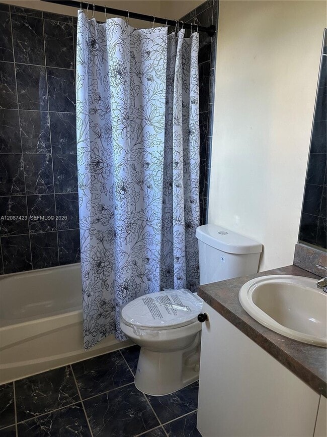 Building Photo - 645 E Mowry Ct