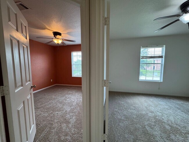Building Photo - 4-Bedroom House for Rent in Killeen