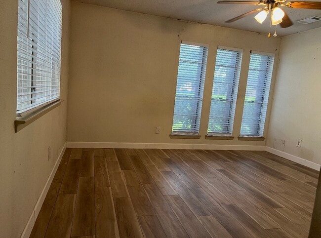 Building Photo - 17010 Sunview Ct
