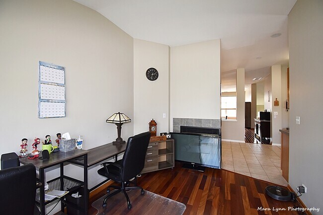 Building Photo - 2402 Wilton Ln
