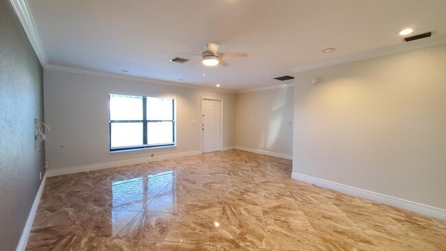Building Photo - 5769 Ellis Hollow Rd E