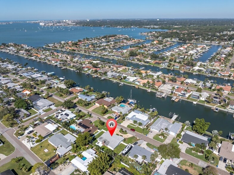 Primary Photo - 4000 49th Ave S