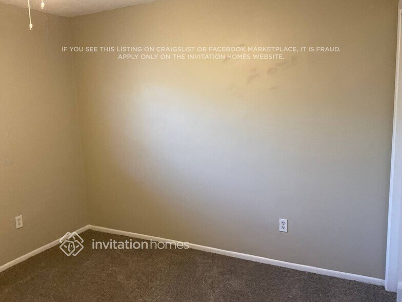 Building Photo - 2194 Oak Grove Dr