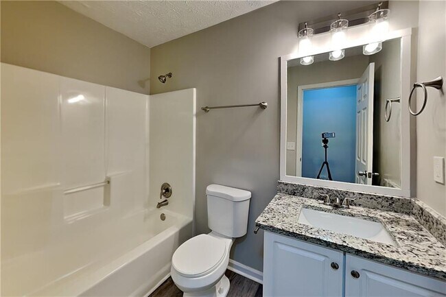 Building Photo - 105 Meadow Crest Ct