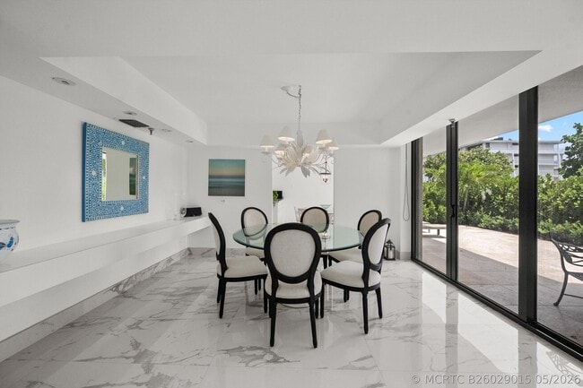 Building Photo - 2580 S Ocean Blvd