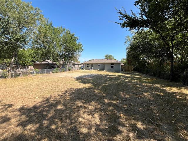 Building Photo - 12904 Mitchell Dr