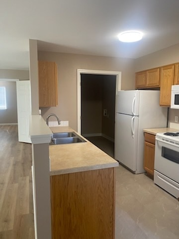 Building Photo - 712 Oakmont Rd