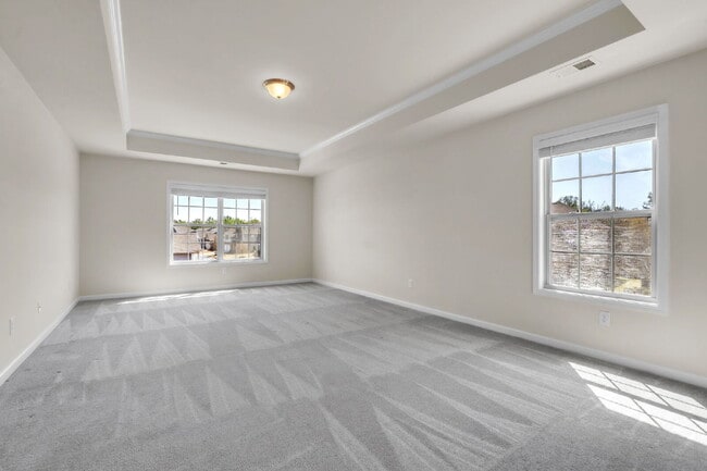 Building Photo - 4BR/3BA Luxury Home with Bonus Room, Screened Porch & Fenced Yard $2,600/mo rent