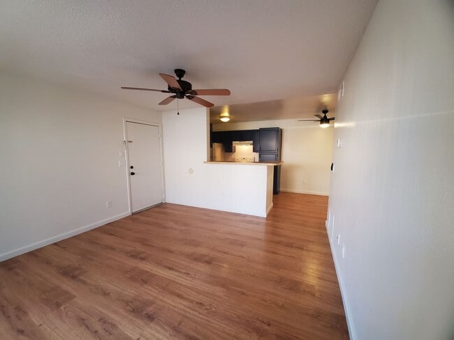 Building Photo - Ground level 2 bed/2 bath condo- Guadalupe & Country Club