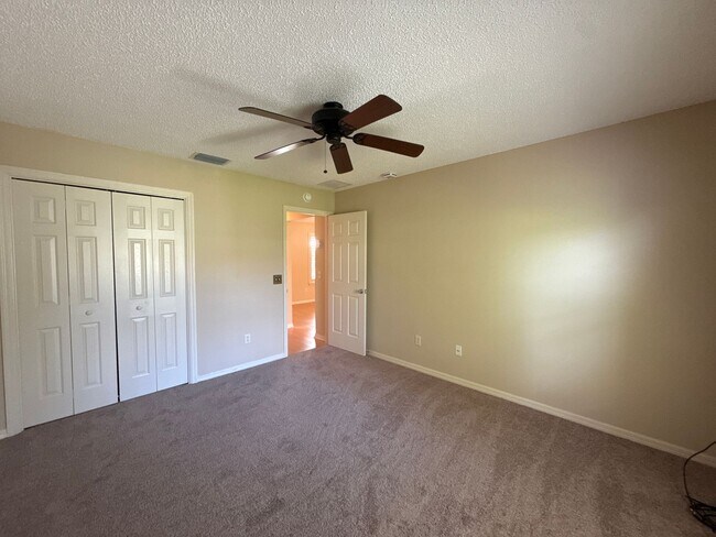 Building Photo - 55+ Community Living! Amazing Location!!! ...