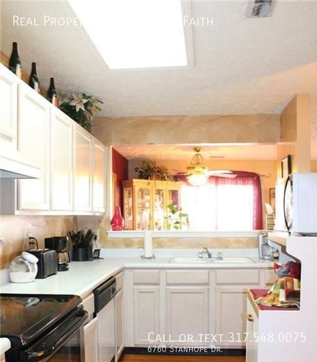 Building Photo - 6760 W Stanhope Dr